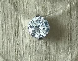 New Personality Fashion Square Imitation Pearl Crystal Zircon Zircon Necklace Invisible Transparent Fishing Line Necklace Women