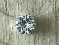 New Personality Fashion Square Imitation Pearl Crystal Zircon Zircon Necklace Invisible Transparent Fishing Line Necklace Women