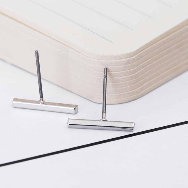 FAMSHIN 2019 Best selling NEW Women Fashion Simple Gold Silver Black Stud Earring Punk Rock Retro Circle Earring Piercing